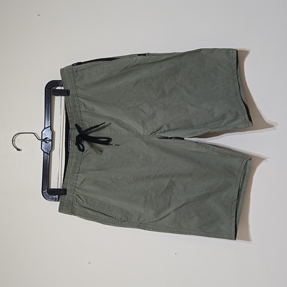 O'Neill Other - O'Neill Men's Hybrid Trvlr Series Shorts